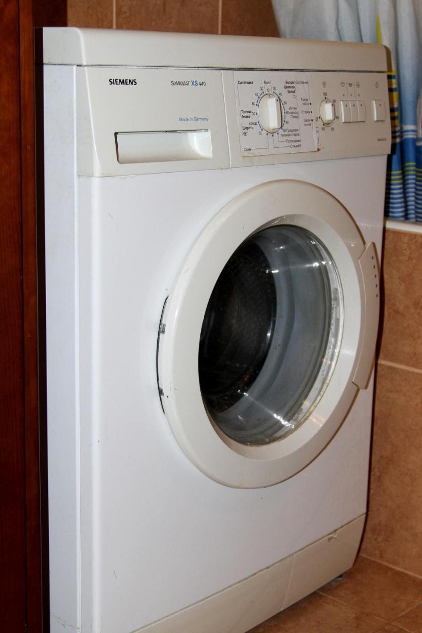 Apartment Near Metro Akademgorodok Kiev Esterno foto